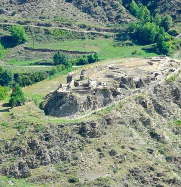 Conjunto arqueológico Castell de València d’Àneu