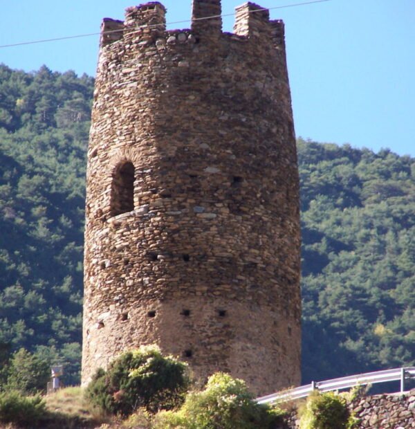 Villa Closa y Torre de Escaló